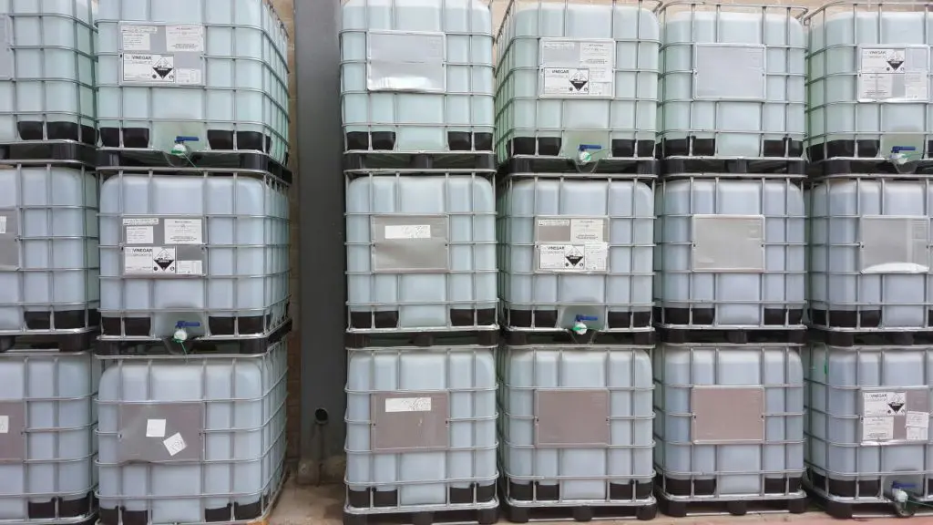 מיכל מים 1 קוב / קוביות מים מיכל מים 1 קוב / קוביות מים